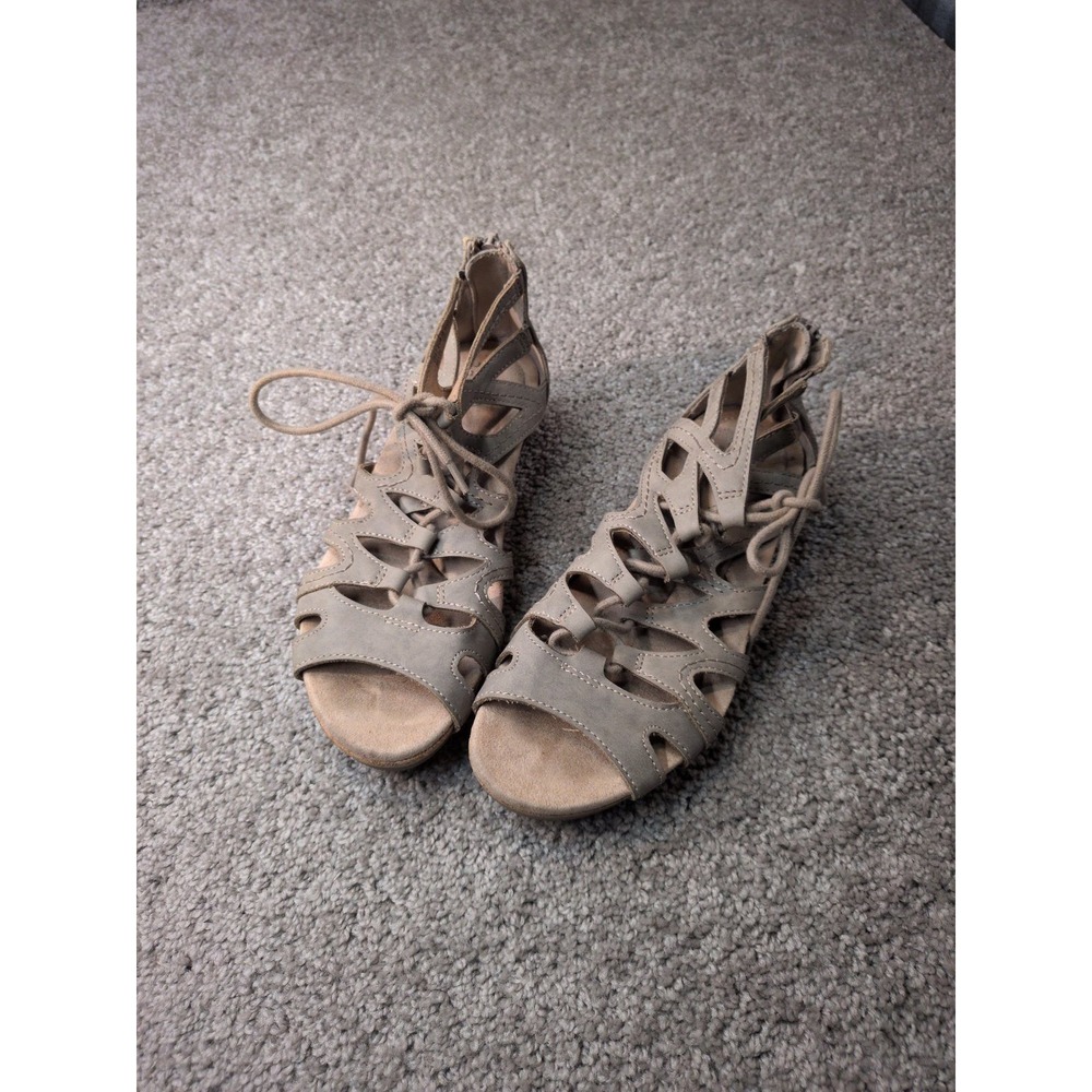 Earth Spirit Womens 7 M Strappy Gladiator Flat Sandals Lace Up Zip WMES21ER005